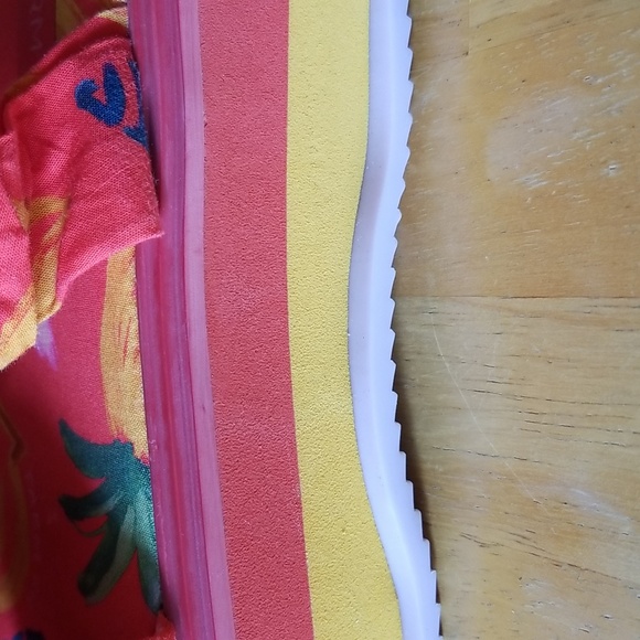 NEW FARM Rio Fruit Print Puffy Platform Sandals - Picture 5 of 12